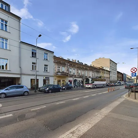 Stylish And Wooden 1st Floor In Cracow By Renters Apartamento *