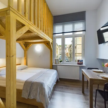 Apartamento Stylish And Wooden 1st Floor In Cracow By Renters *
