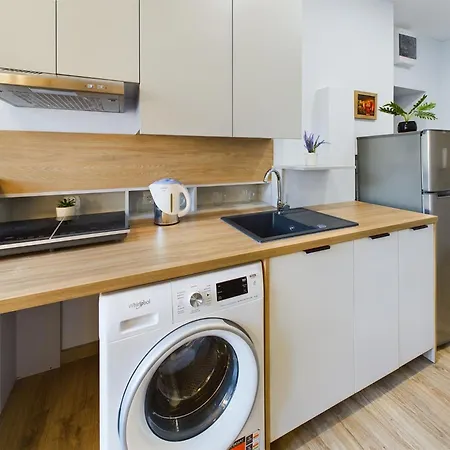 Apartamento Stylish And Wooden 1st Floor In Cracow By Renters Cracóvia