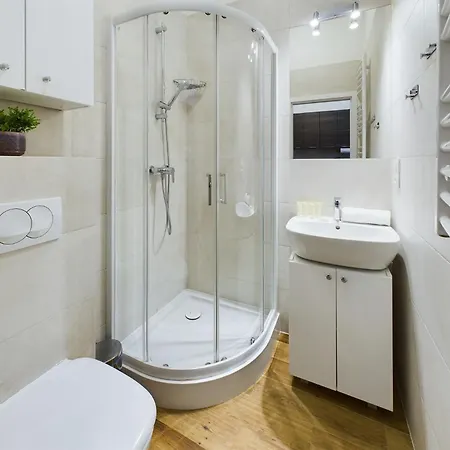 Stylish And Wooden 1st Floor In Cracow By Renters Apartmán Krakov