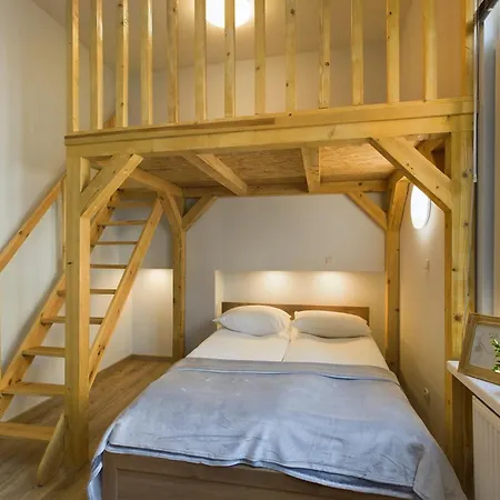 דירה Stylish And Wooden 1st Floor In Cracow By Renters קרקוב